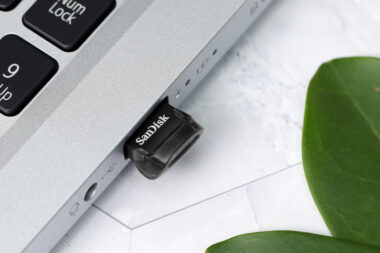 USB Sandisk SDCZ430 16GB 3.1 Đen Quà Công Nghệ