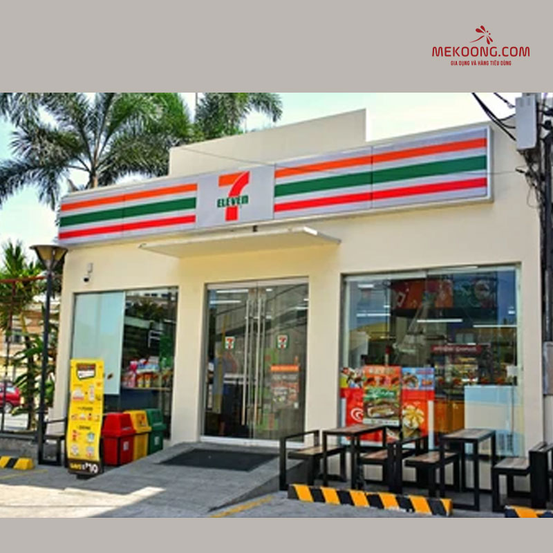 7-Eleven 1080 Palm Residence
