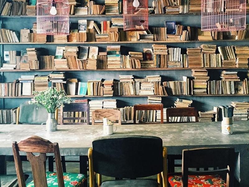 Thiết kế quán cà phê sách phong cách Rustic