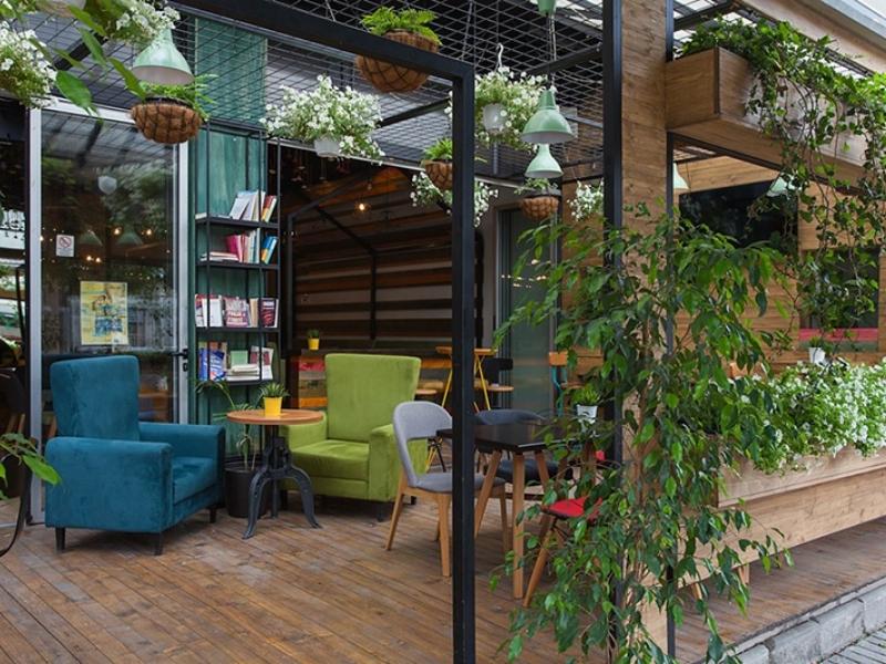 Thiết kế quán cà phê sân vườn phong cách hiện đại
