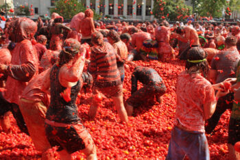 Giới thiệu Lễ hội ném cà chua